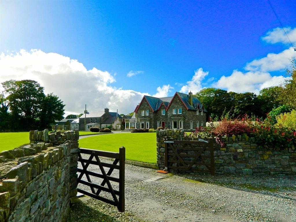 Lake House Dunmanway Exterior photo